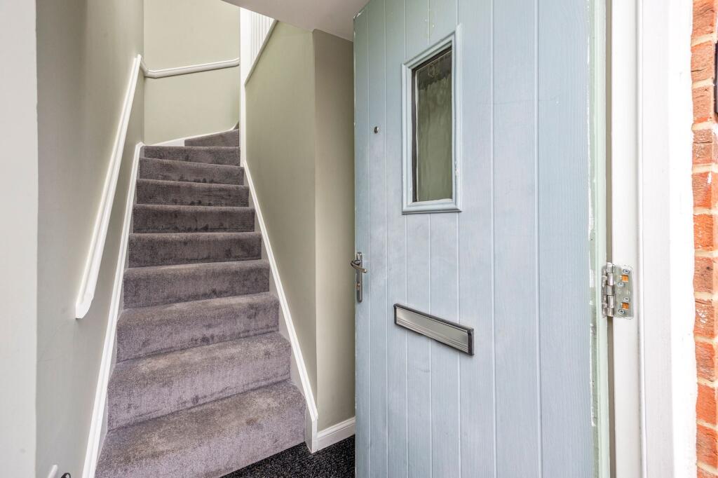 House in Horsham, Broadbridge Heath - View 5