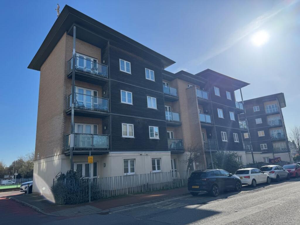 Main image of property: Flat 36 Heol Staughton, Cardiff, CF10 5FS
