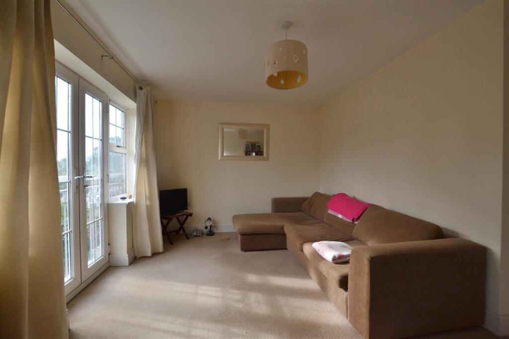 Apartment in Guildford - View 5