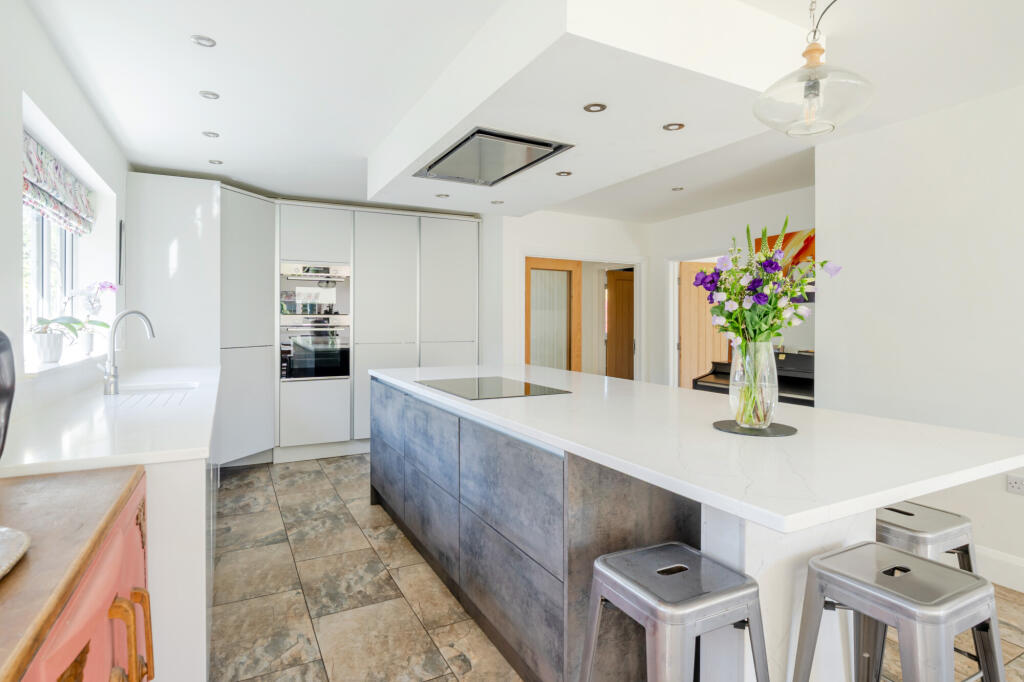 House in St Albans, Harpenden - View 5