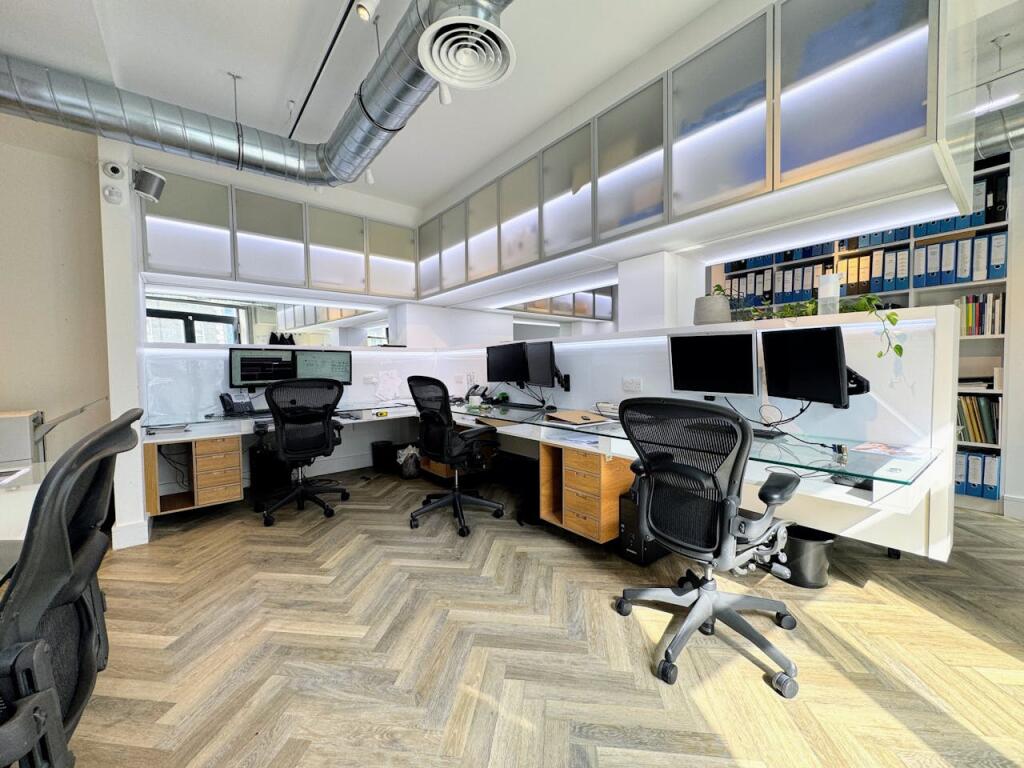 Main image of property: Unit B, 16-18 Marshalsea Road, London, SE1 1HL