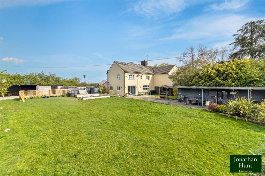 Main image of property: Baldock Road, Buntingford