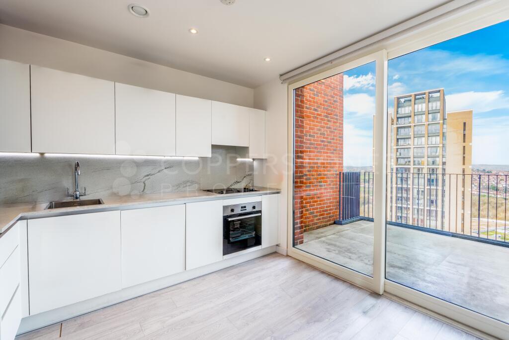 Apartment in London - View 3