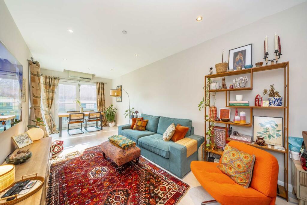 Apartment in London - View 2