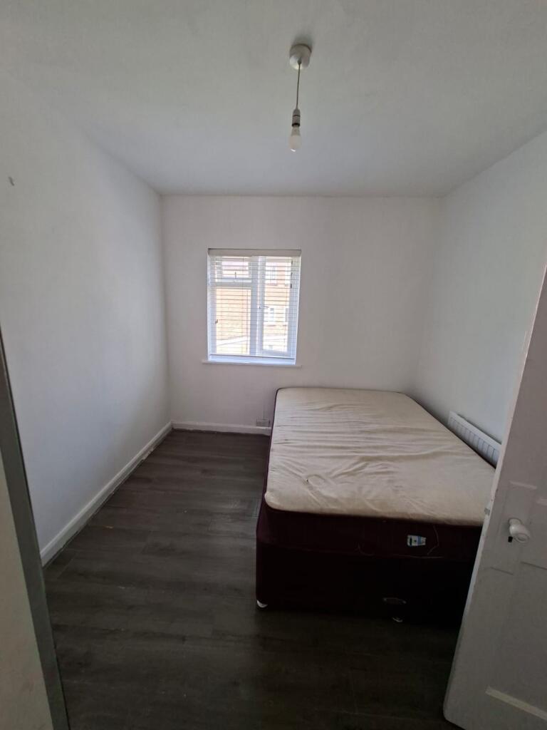 Empire Way, Wembley, Middlesex, HA9 - View 6