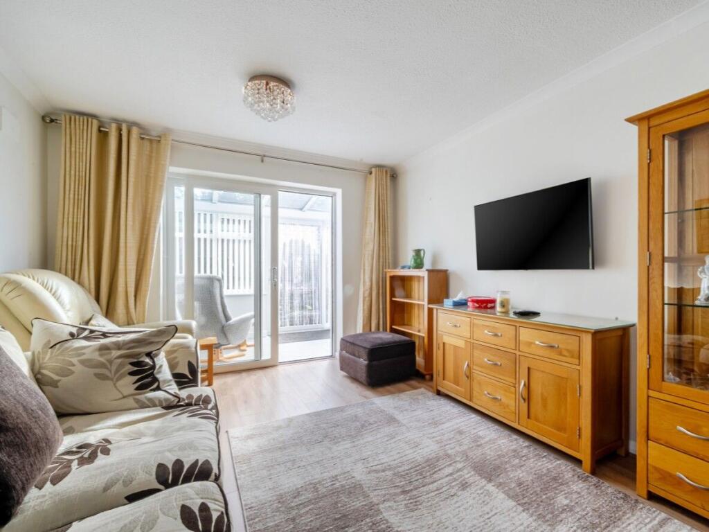 Kennard Close, Glastonbury, BA6 photo 2
