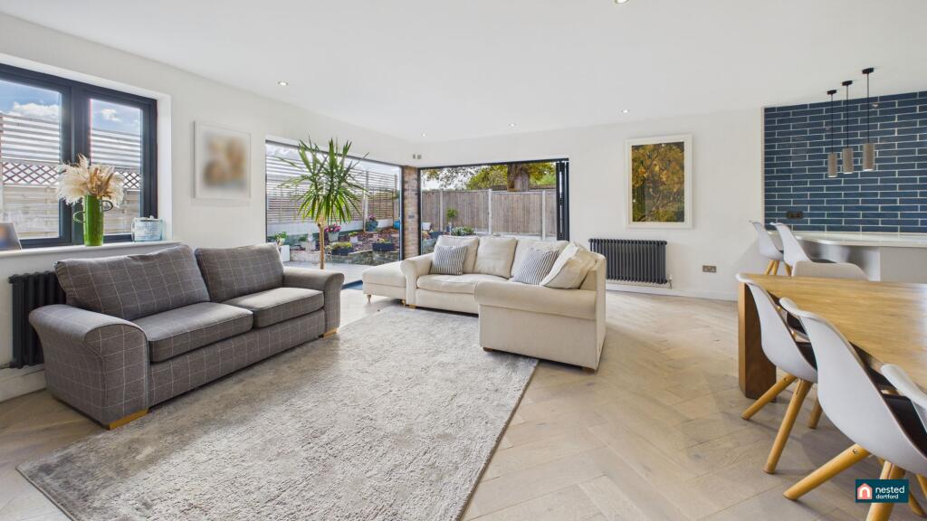 House in Dartford, Wilmington - More