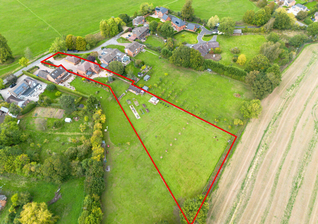 3-bed detached on Lower Broadheath, Worcester, Worcestershire, £990,000