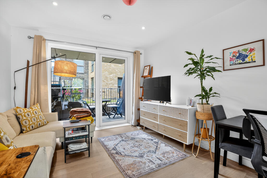 Main image of property: 10 Wyndham Road, London, SE5