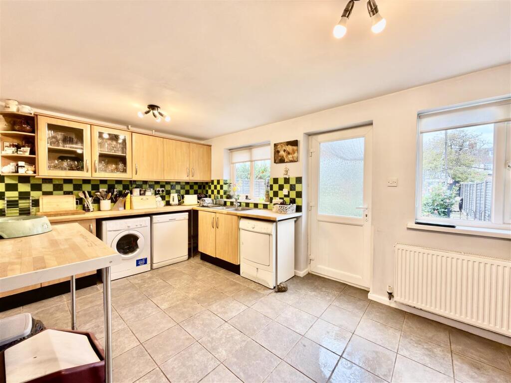House in Swindon, Gorse Hill - More