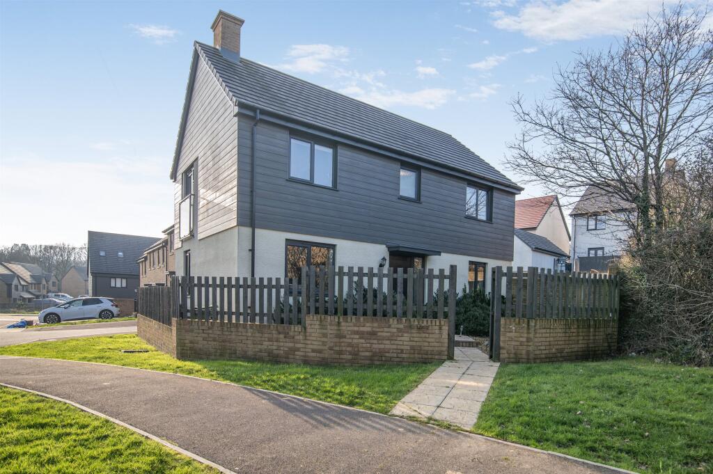 Main image of property: Rhodfar Eos, Pontrhydyrun, Cwmbran