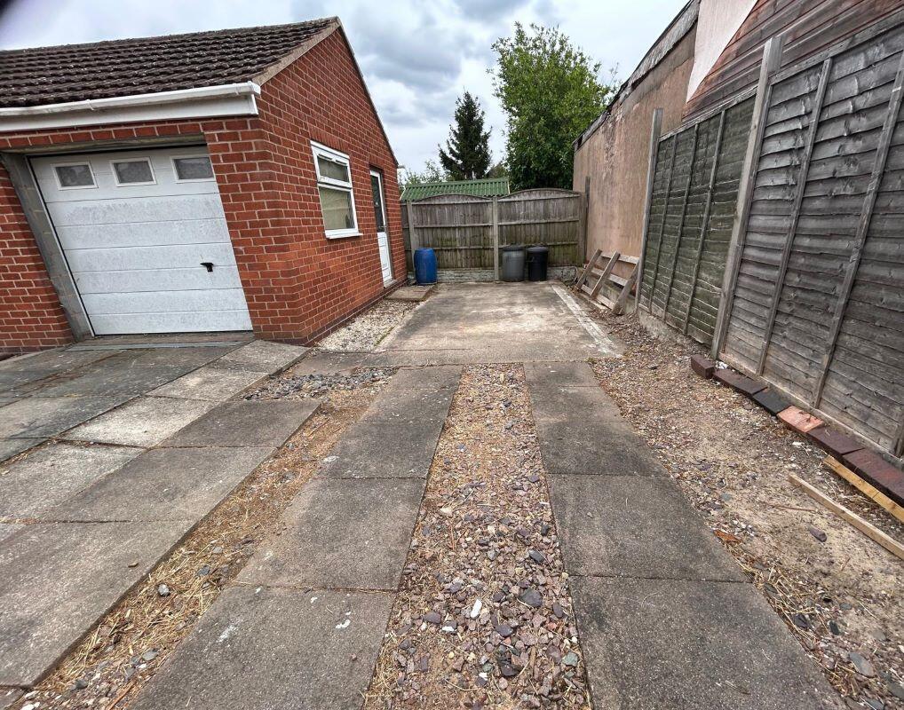 Land to r/o 13 Wilnicott Road, Narborough Road South, Leicester, LE3 2TE - View 4