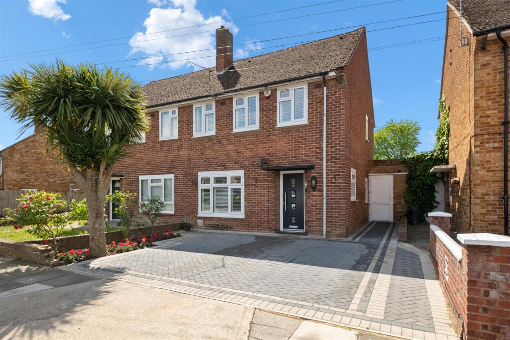 Main image of property: The Dingle, Hillingdon