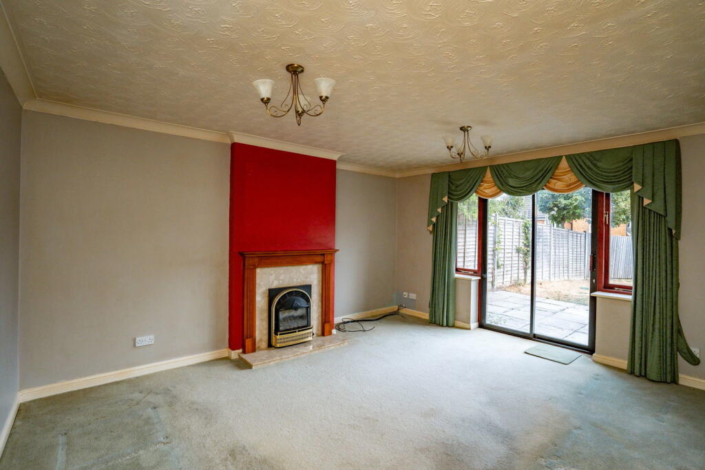 House in Worcester - View 4