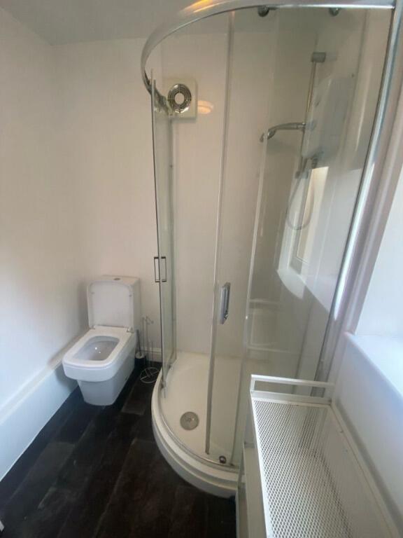 House in Manchester, Greater Manchester - View 4
