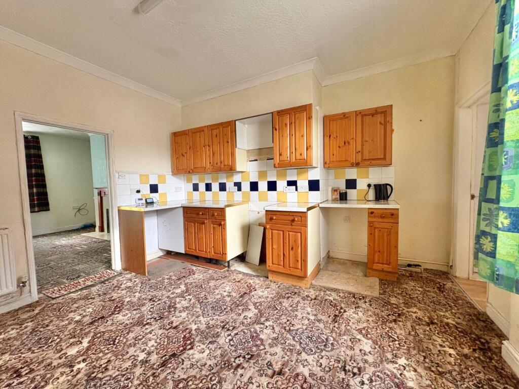 House in Darlington - More