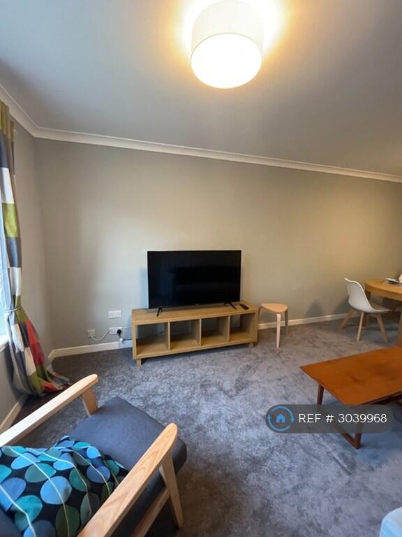 Apartment in Edinburgh - View 5
