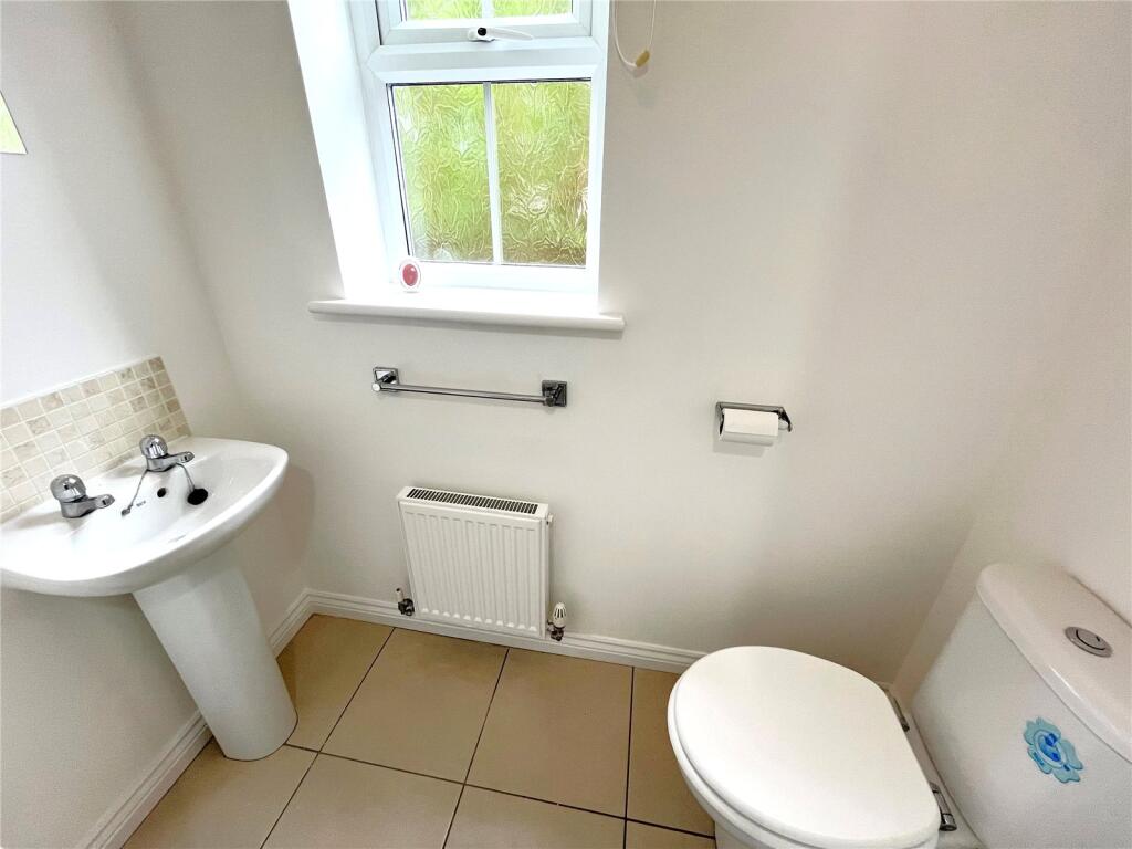 Grey Meadow Road, Briars Chase, Ilkeston, Derbyshire, DE7 photo 2