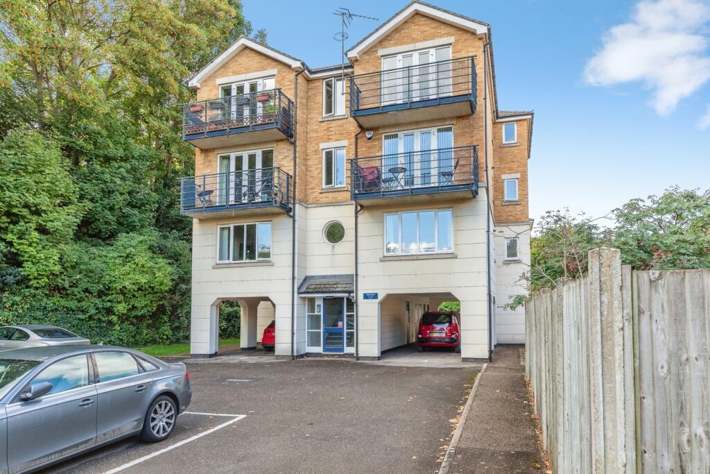 Main image of property: Shelley Rise, Rochester, Kent, ME1