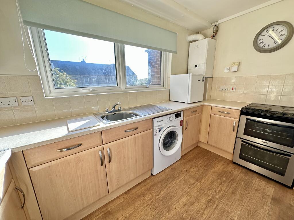 Apartment in Sheffield, South Yorkshire - View 2