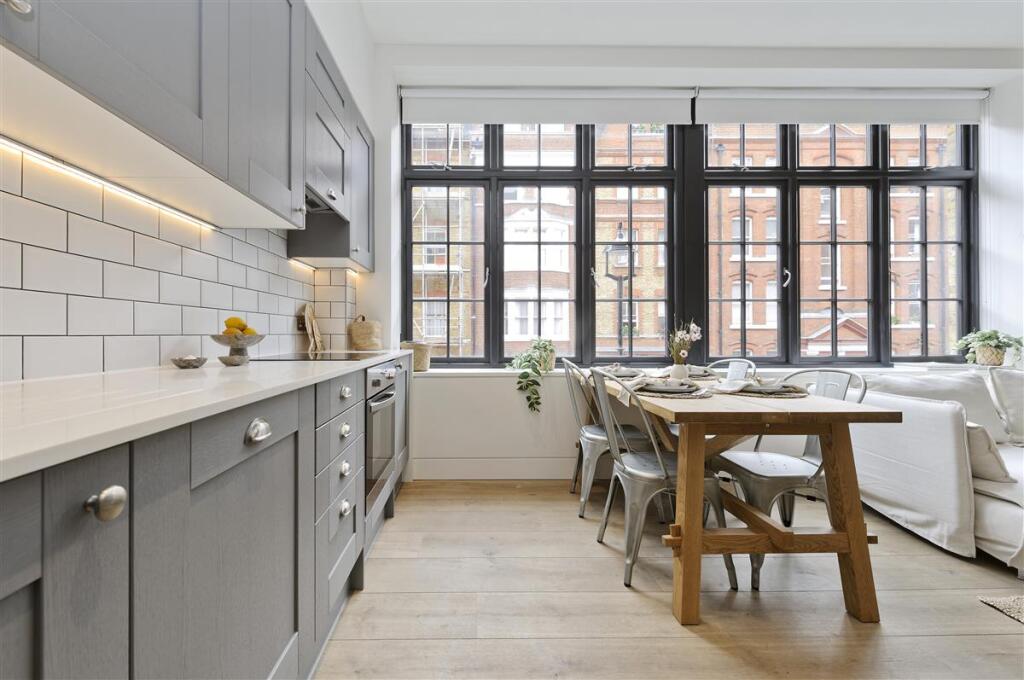 Apartment in London, East Marylebone, Mayfair - View 2
