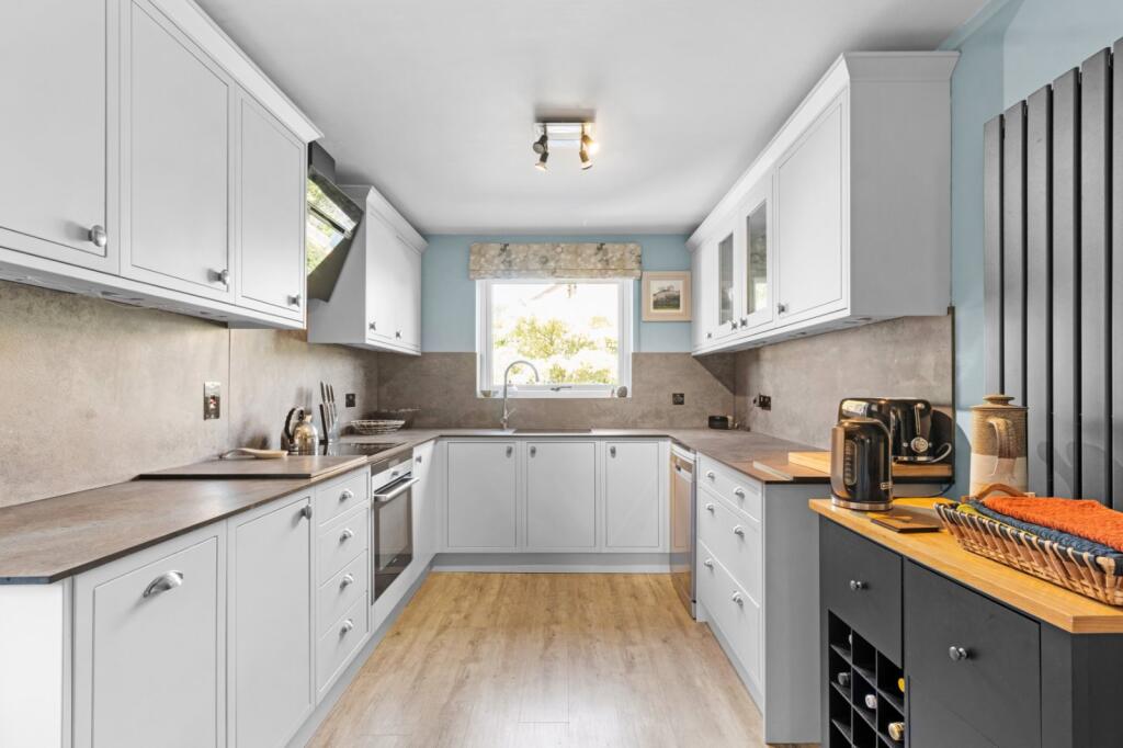 Osprey Drive, Uckfield, East Sussex, TN22 photo 4