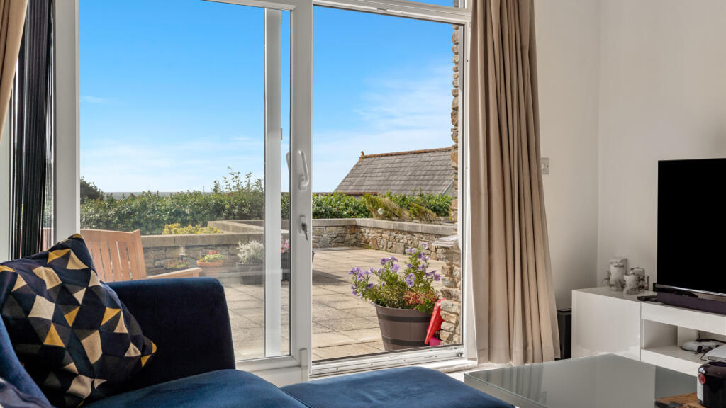 Apartment in Onchan - More