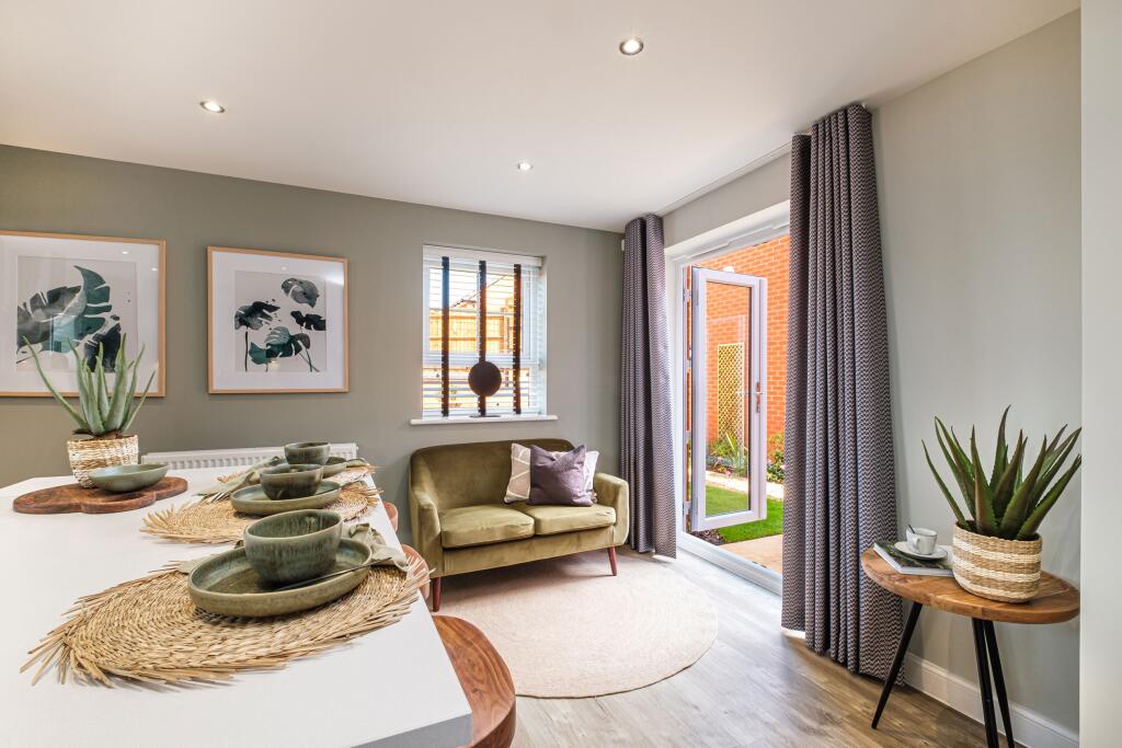 House in East Staffordshire, Uttoxeter - View 3