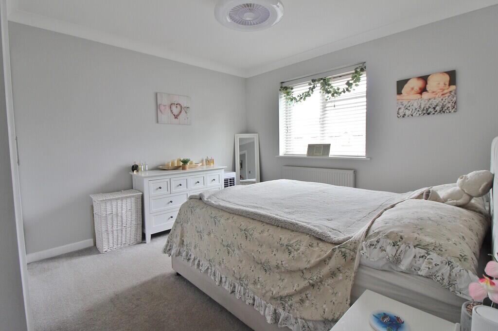 House in Portsmouth - View 5