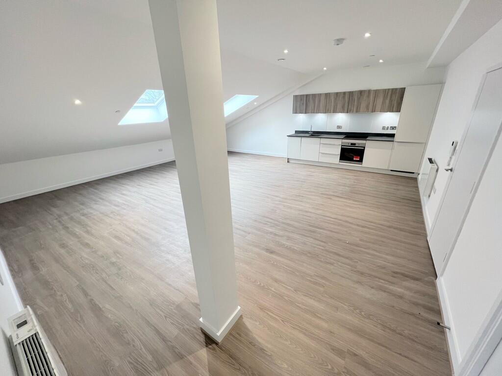 Apartment in Basingstoke, Winklebury - View 2