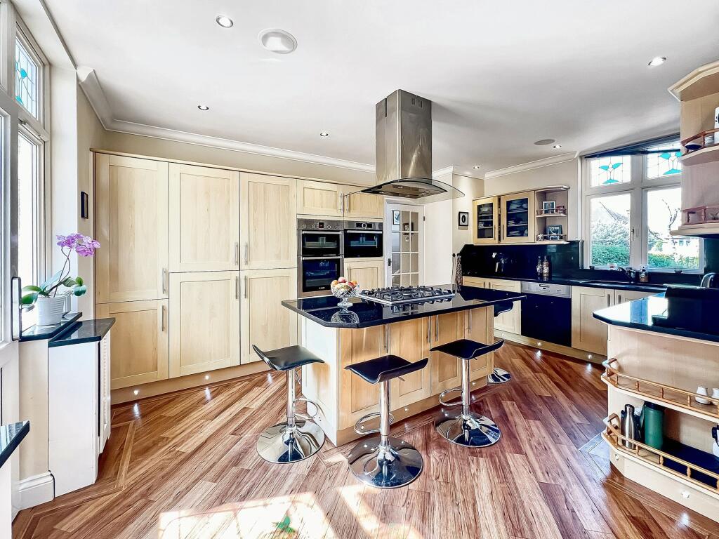 House in London - View 5