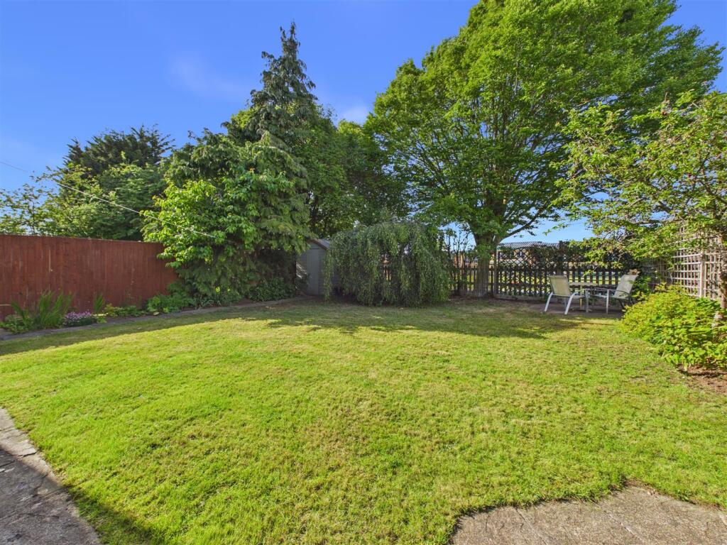 Tennyson Road, Bridgetown, Stratford-Upon-Avon photo 4