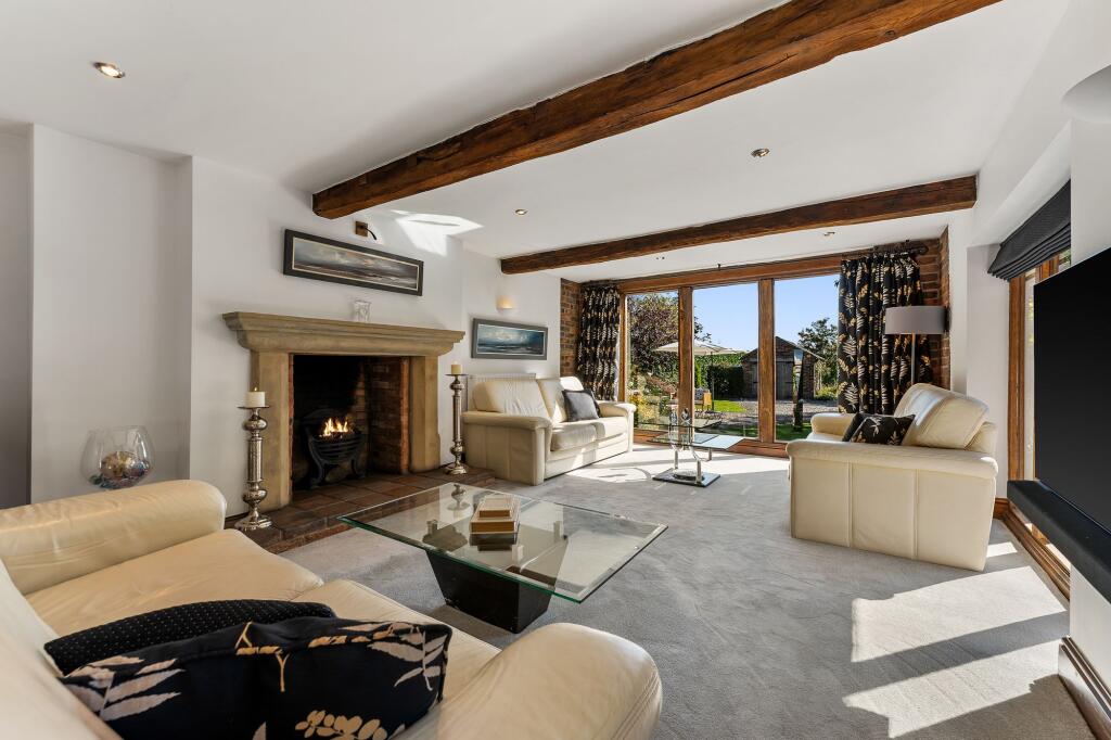 House in Crewe - View 3