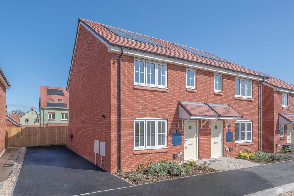 Main image of property: Stoke Albany Road, Desborough, Kettering