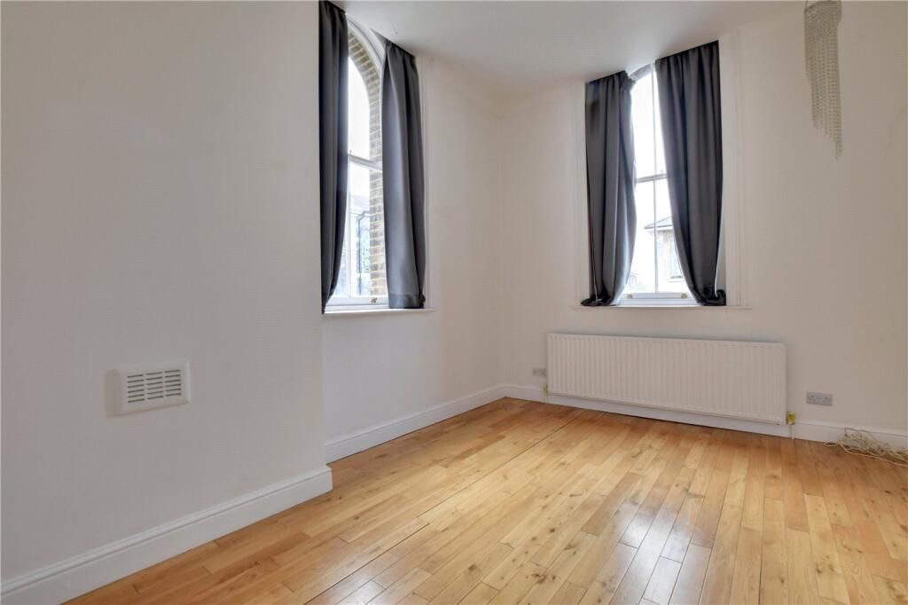 Apartment in London, Shooters Hill - View 3