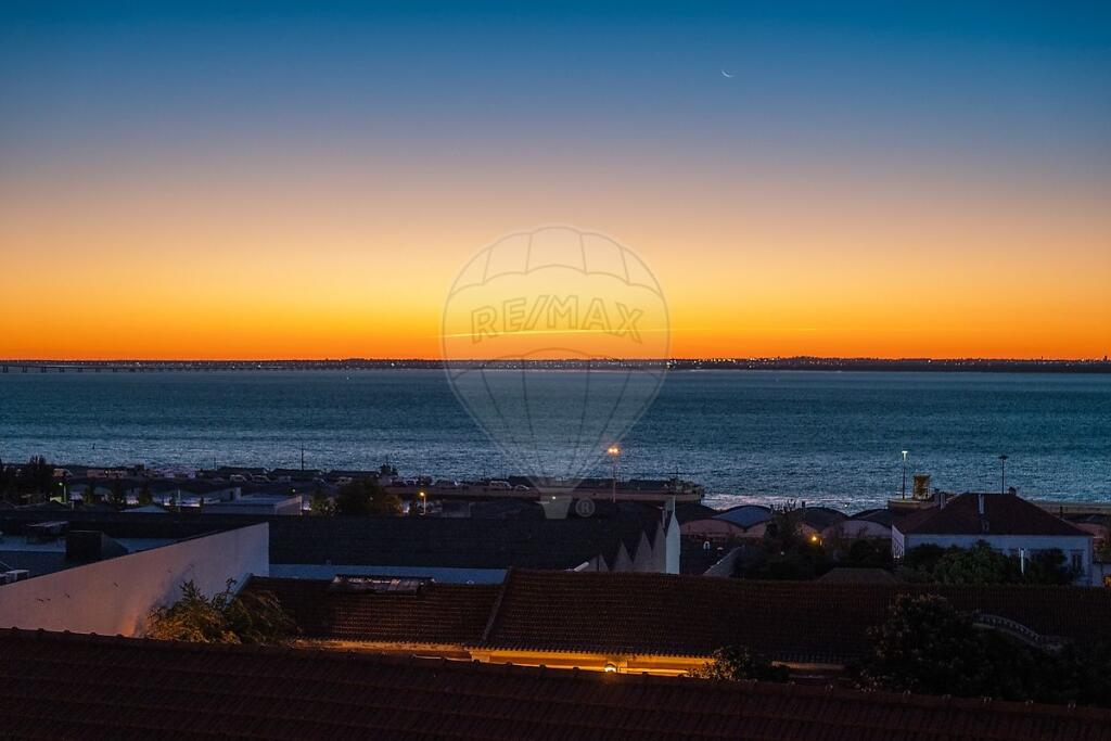 Main image of property: Lisbon, Lisbon