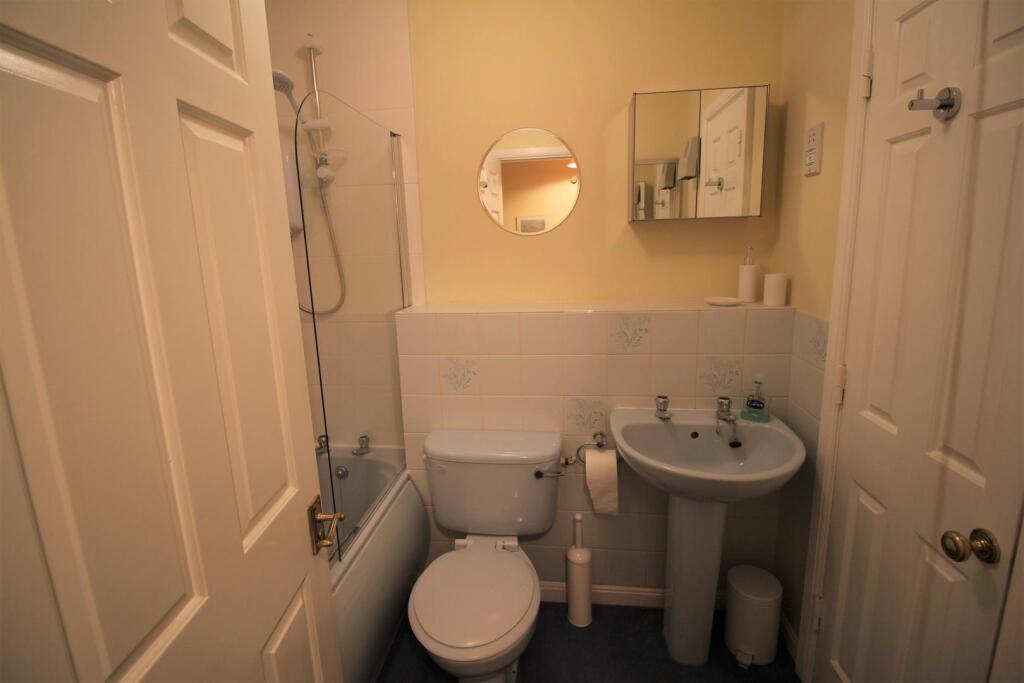 Apartment in Southampton - More