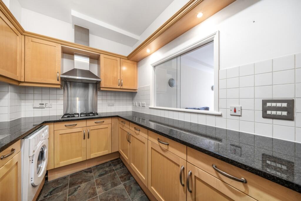 Apartment in London, Canada Water, Rotherhithe - View 5