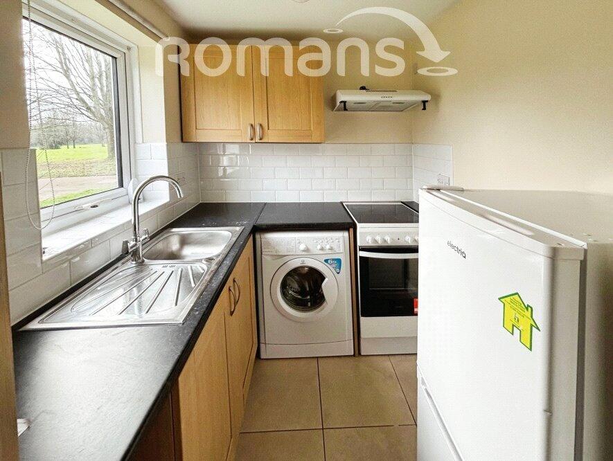 Tewkesbury Close, Basingstoke, Hampshire photo 3