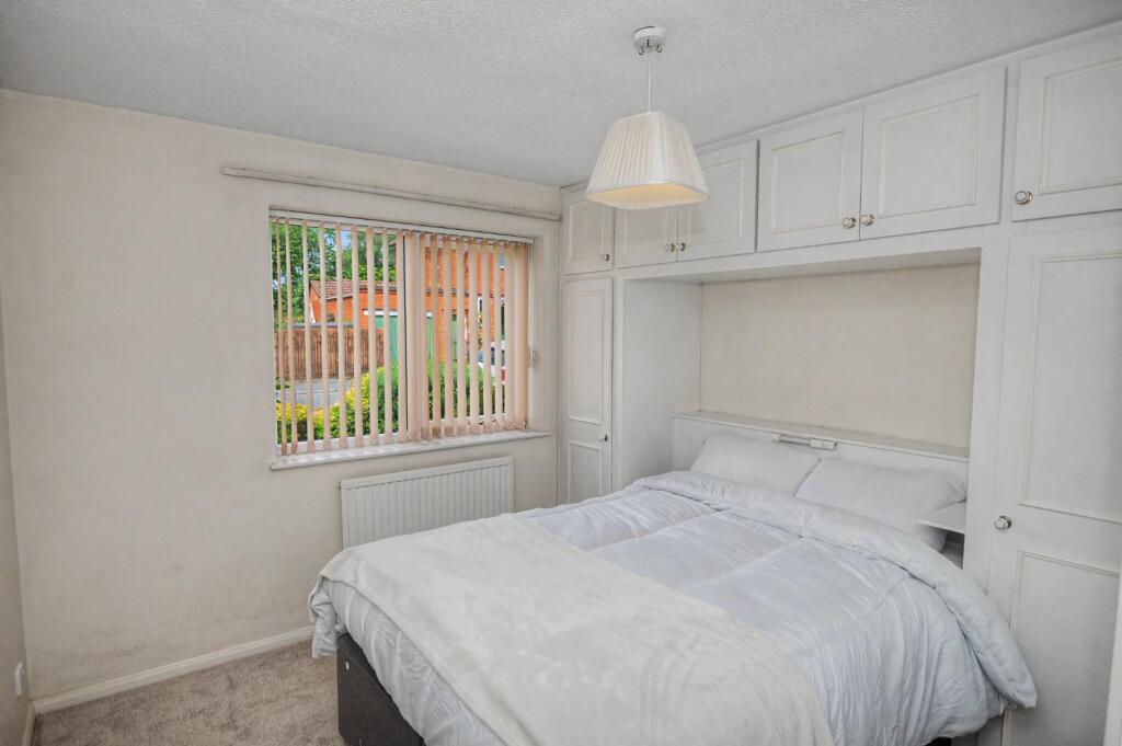 Apartment in Northampton, Semilong - View 5