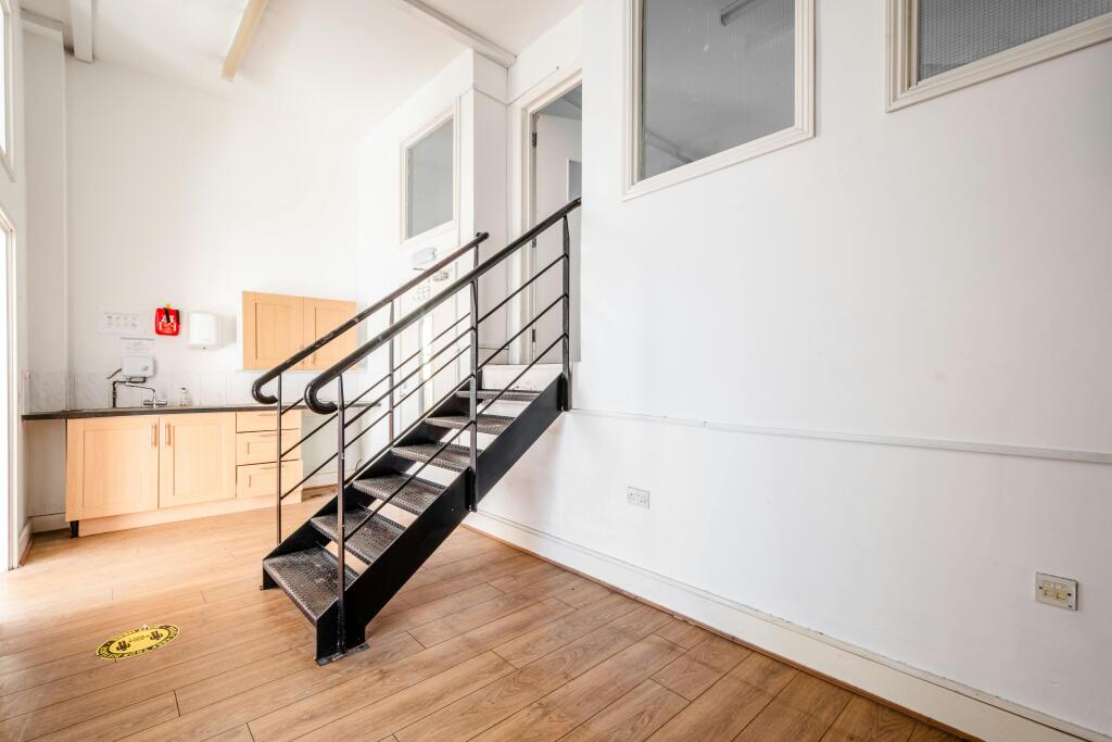 Commercial Rd 595597  Low Res 18.jpg