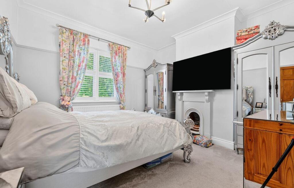 House in Leicester - More