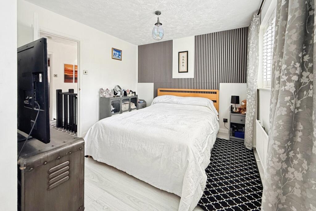 House in Rushmoor, Hampshire - More