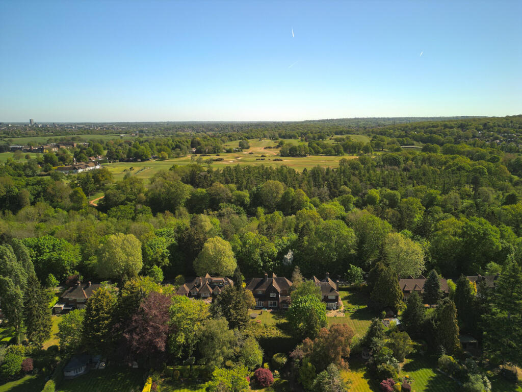 Main image of property: Moor Park, Northwood, HA6