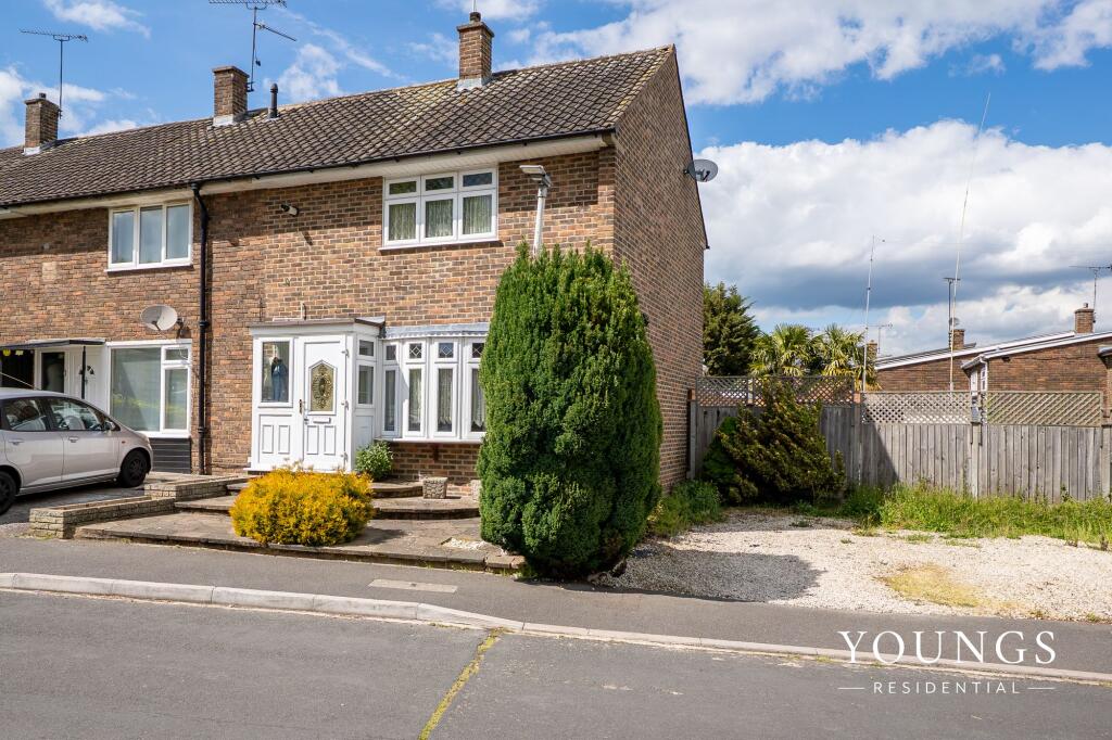 Main image of property: Great Gregorie, Basildon, SS16