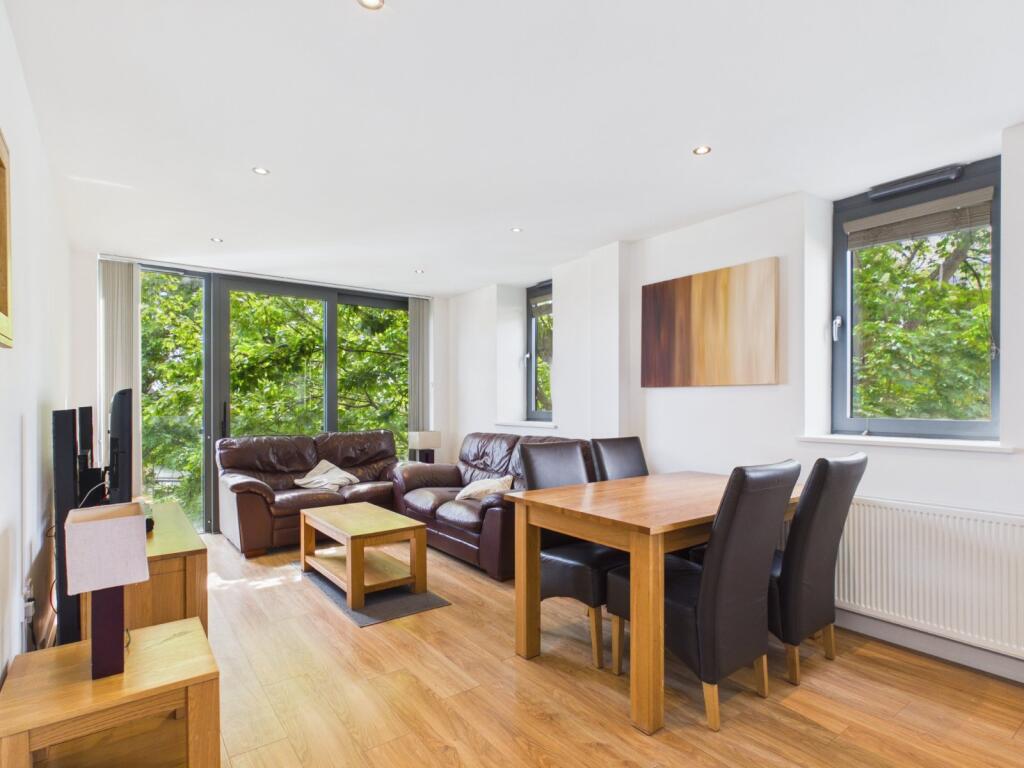 Main image of property: Clarence Street, Staines-upon-Thames, Surrey, TW18