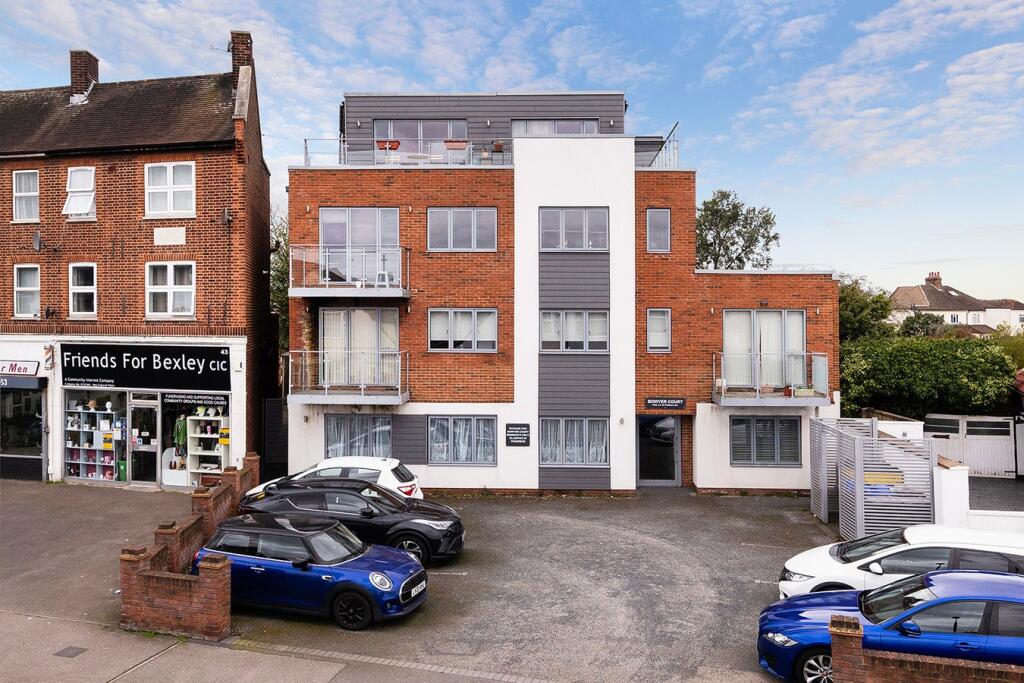 Main image of property: 45 Pickford Lane, Bexleyheath, DA7