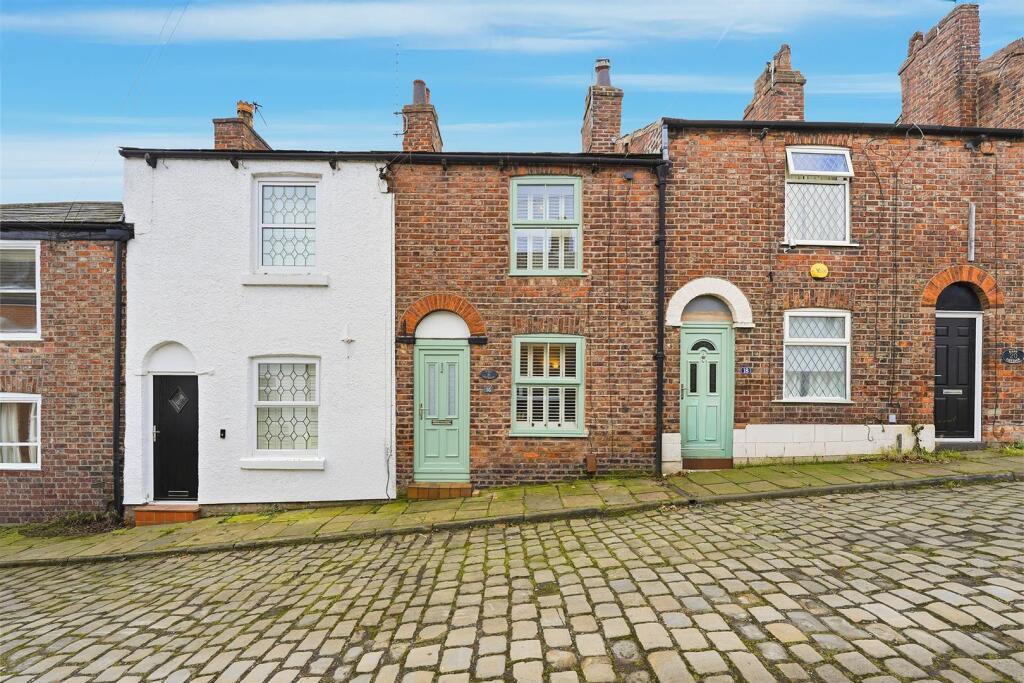 1-bed terraced on Fowler Street, Macclesfield, £164,950