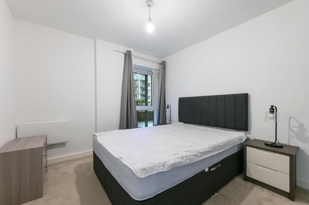 Apartment in London - More