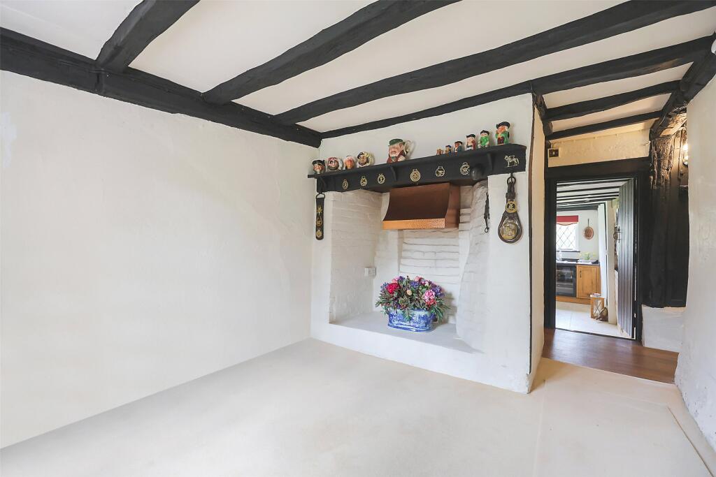House in Sevenoaks, Edenbridge - View 3